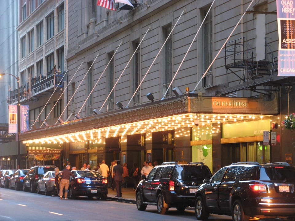 Palmer House Hilton in Chicago Palmer House A Hilton Hotel