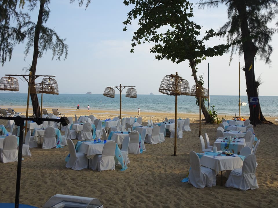 BBQ am Strand Dusit Thani Krabi Beach Resort
