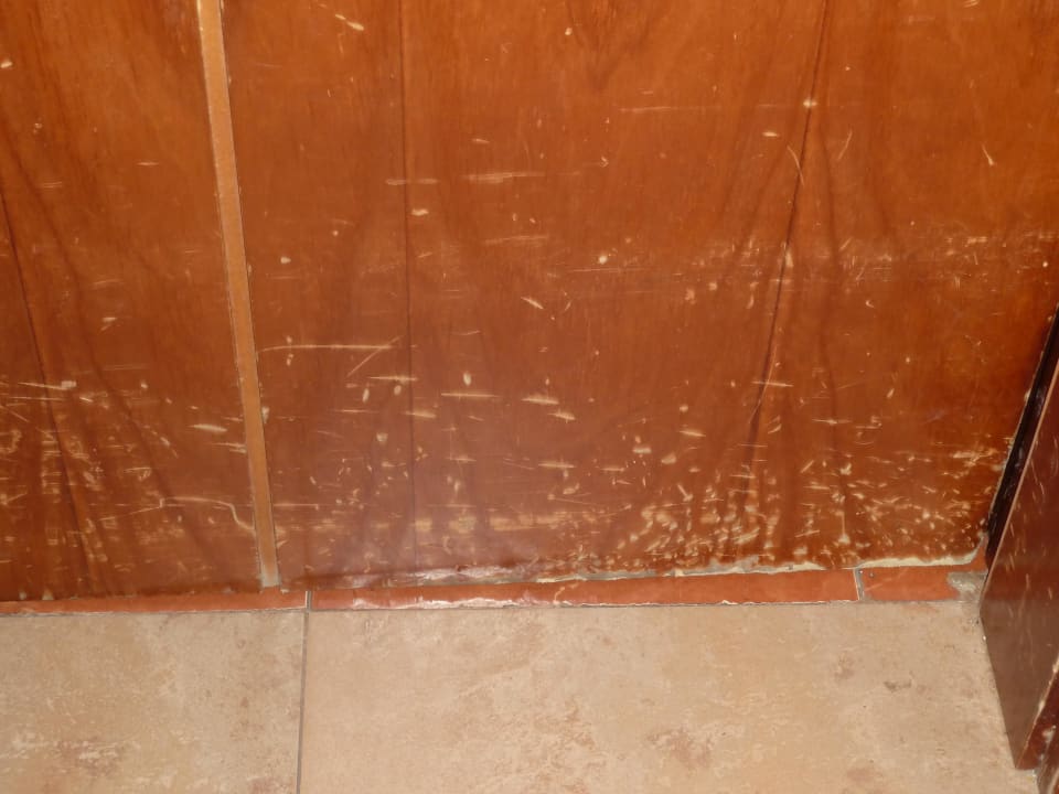 Eingangstüren zu den Toiletten am Barbereich Hotel H10 Tindaya