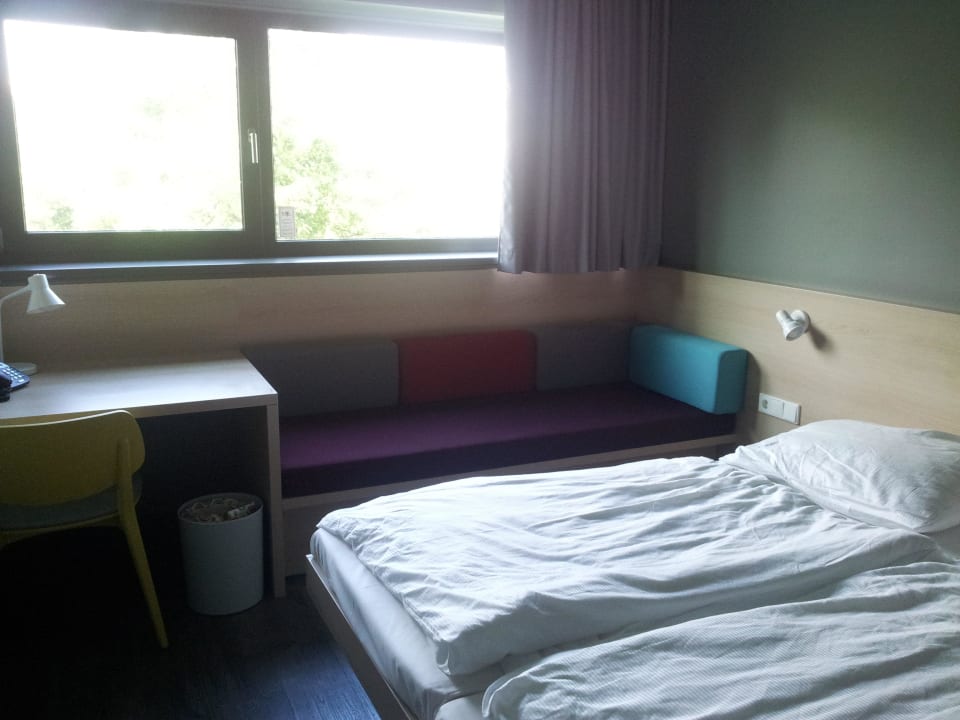 Zimmer MEININGER Hotel Berlin Airport