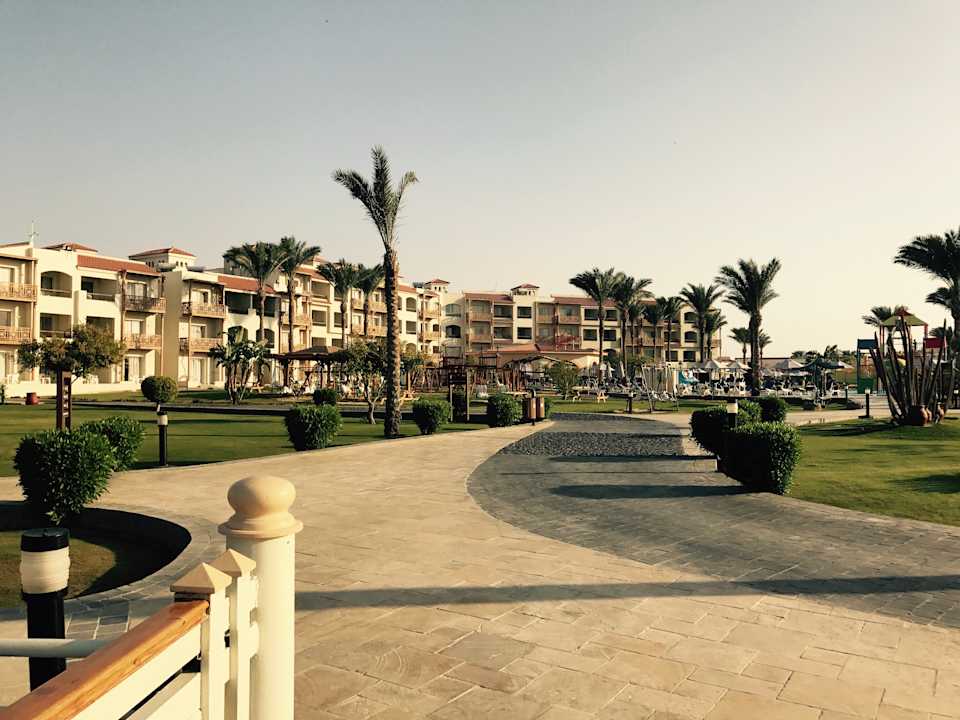 Gartenanlage Pickalbatros Dana Beach Resort - Hurghada