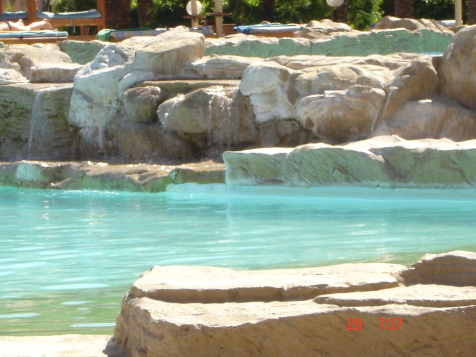 Kleiner Wasserfall Beach Albatros Resort