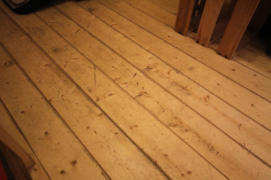 Verschlissener Fussboden Hotel Lindenwirt