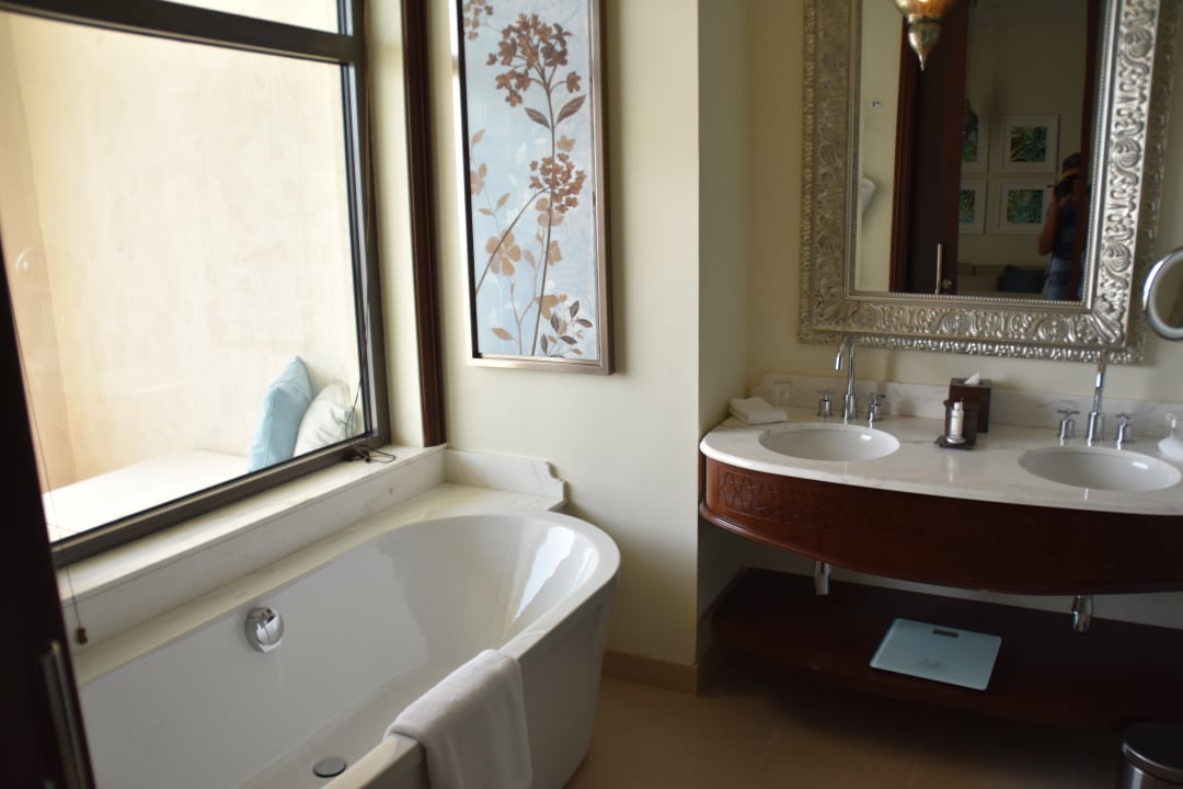 Zimmer Ajman Saray, a Luxury Collection Resort