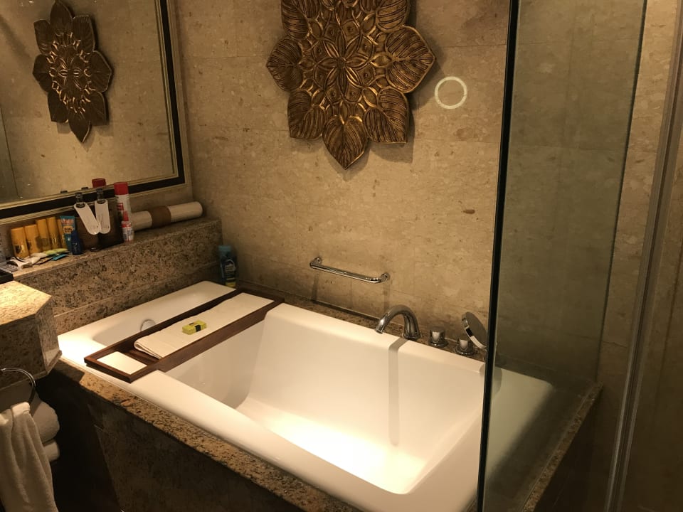 Zimmer InterContinental Bali Resort