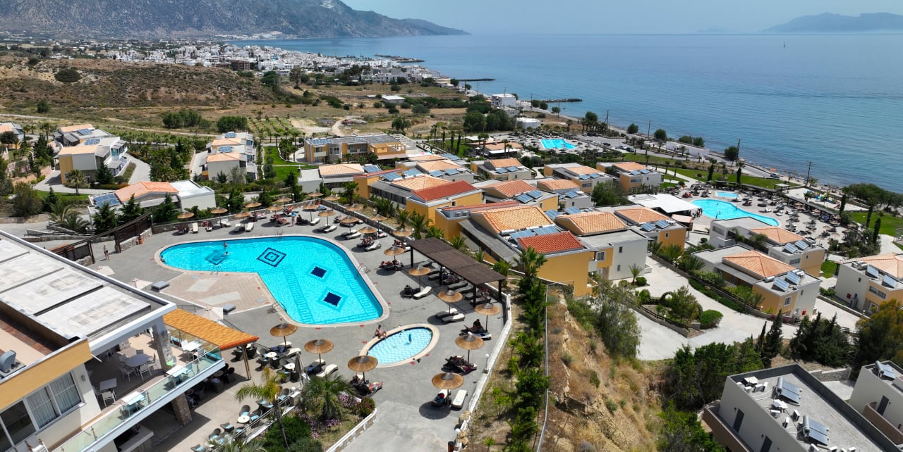 Außenansicht Grand Blue Beach Hotel
