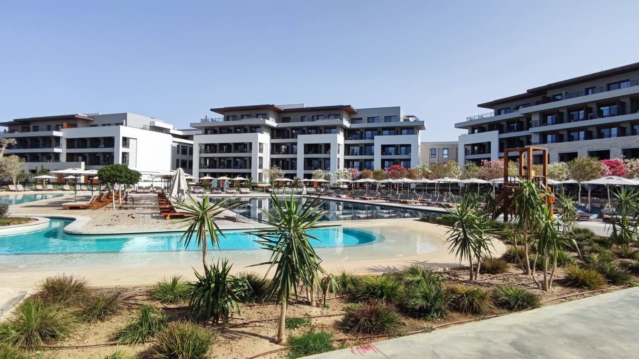 Pool Anda Barut Collection