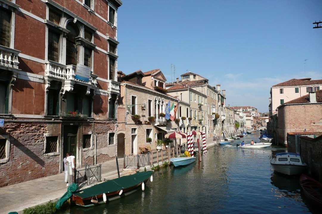 Hotel Ai Mori D'oriente Hotel Ai Mori D'Oriente