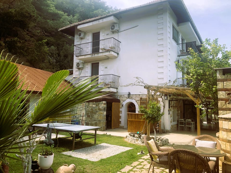 Außenansicht Swiss Eviniz Hotel