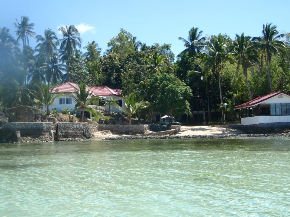 Blick vom Meer zum Resort Maravilla Beach Club