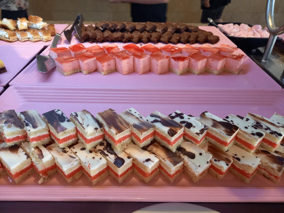 Gastro Three Corners Equinox Beach Resort