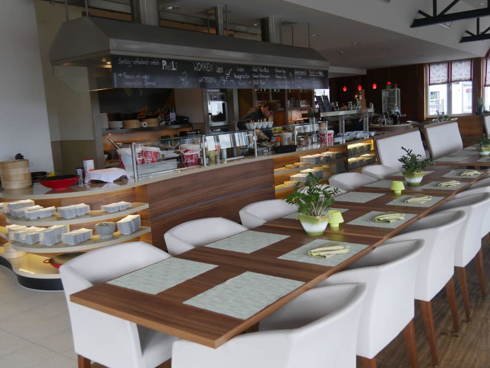 Blick in das Restaurant WOK  Hapimag Resort Winterberg