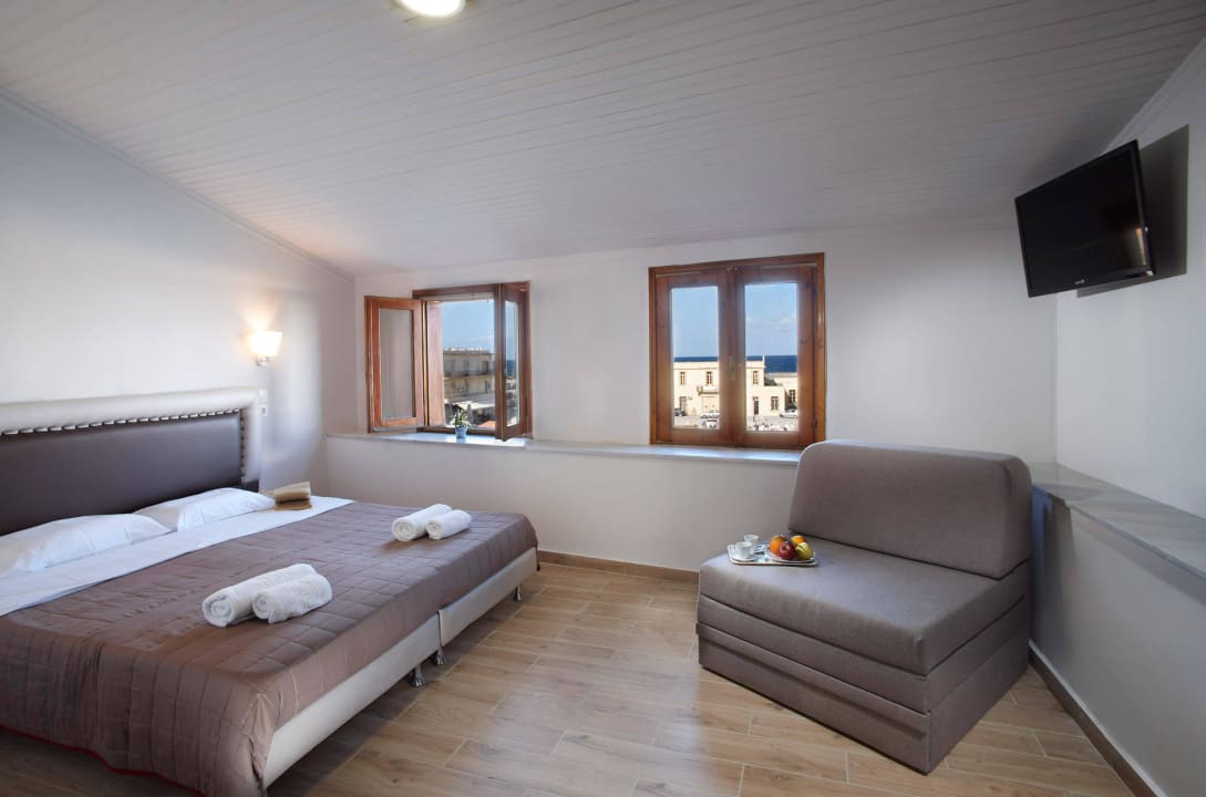 Triple Room Harbour View Faros Beach Hotel