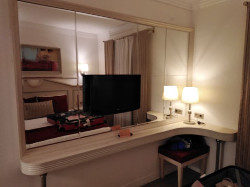 Zimmer Sunrise Resort Hotel