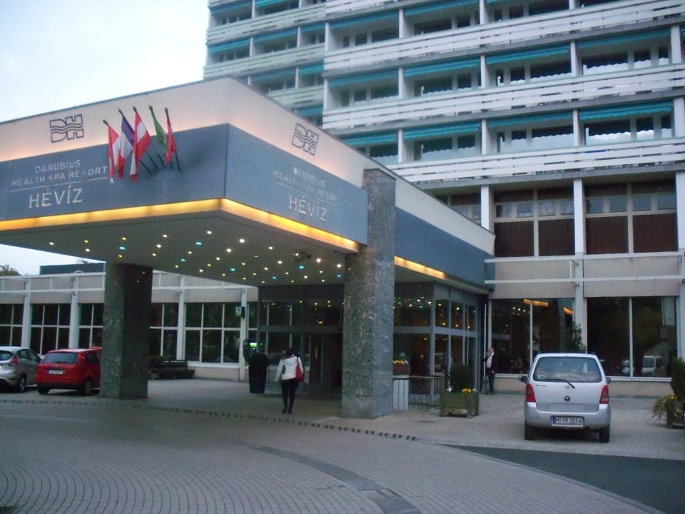 Hoteleingang Ensana Thermal Hévíz