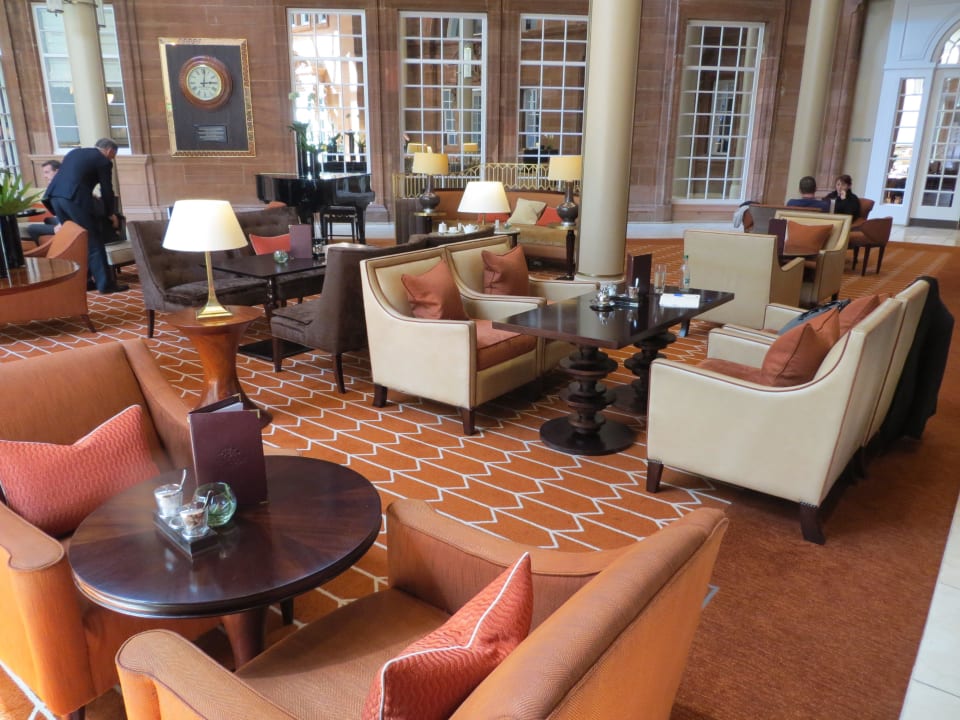 Peacock-Allee The Caledonian Edinburgh, Curio Collection by Hilton