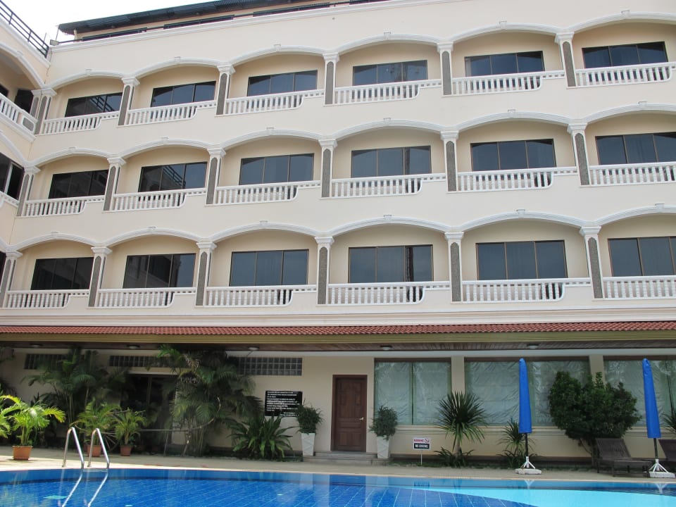 Ansicht Poolseite Khemara Angkor Hotel & Spa