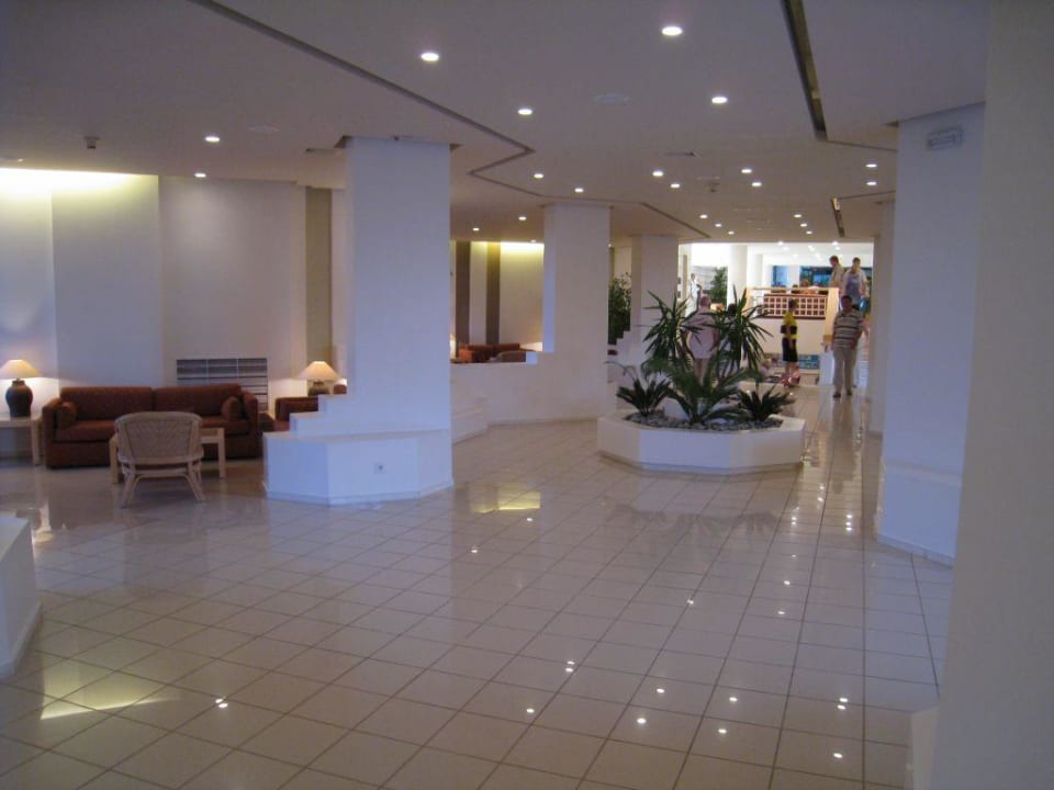 Lobby Anissa Beach & Village