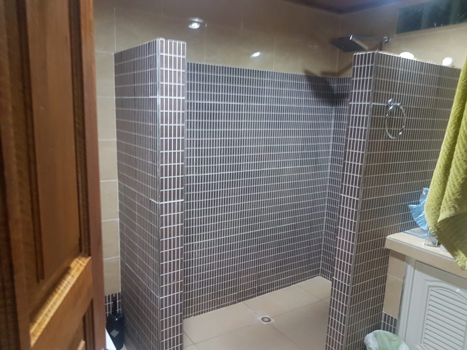 Zimmer Sea View Lodge