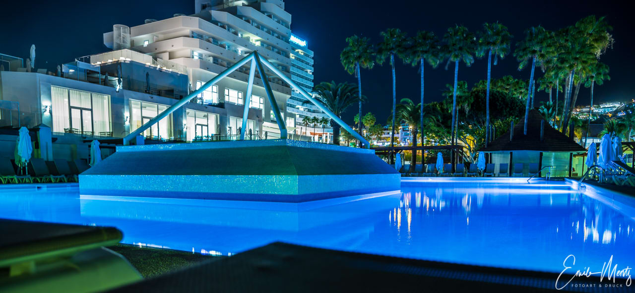 Pool Iberostar Waves Bouganville Playa
