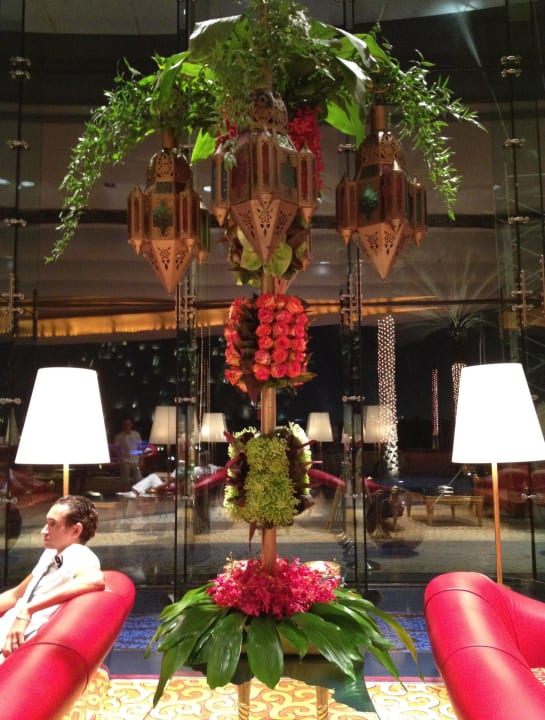 Tolle Blumenarrangements Burj Al Arab