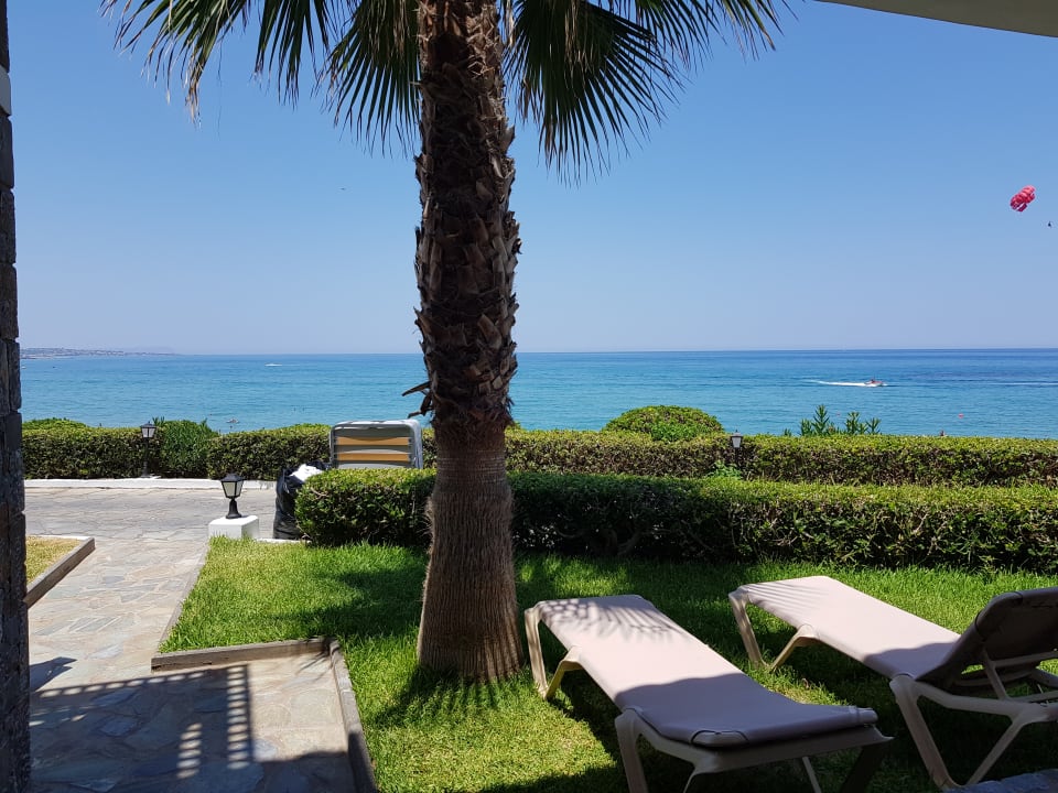 Ausblick Alexander Beach Hotel & Village Resort