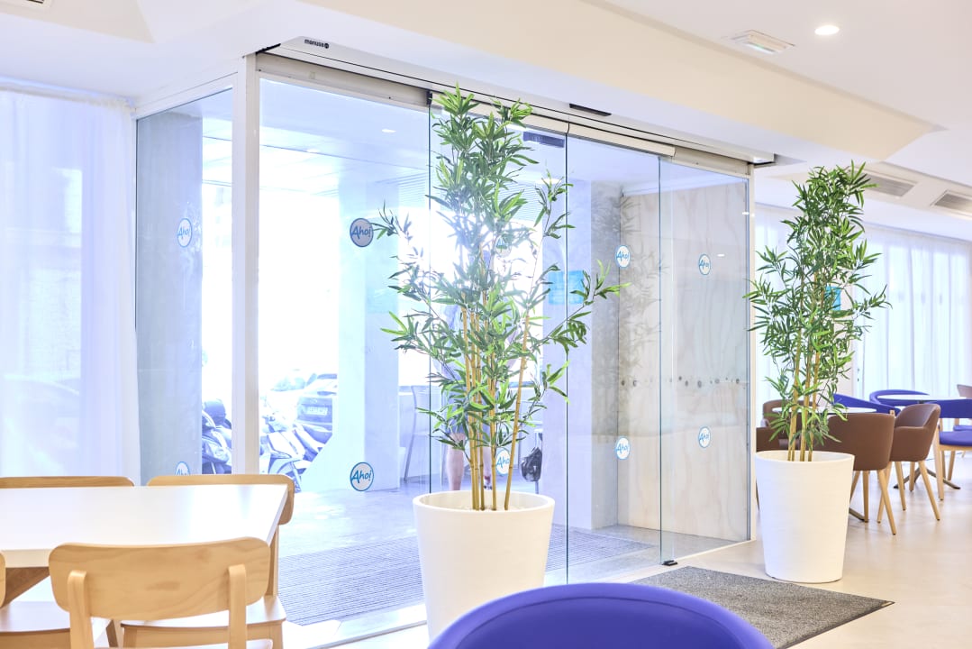 Lobby Ahoi! Urban Beach Hotel