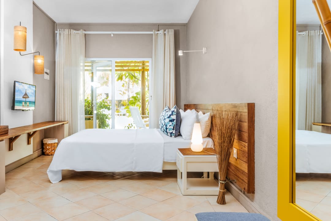 Zimmer Friday Attitude