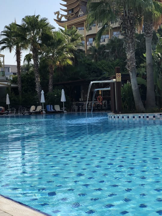 Pool Port Side Resort Hotel