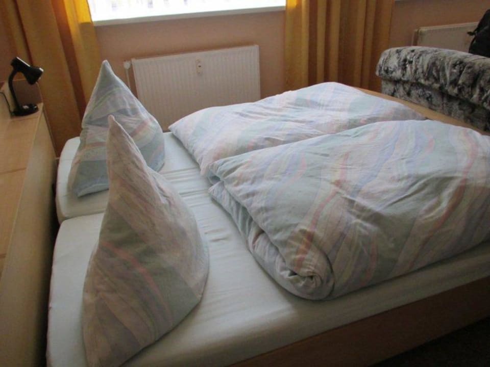 Das niedrige Bett Pension zur Reblaus