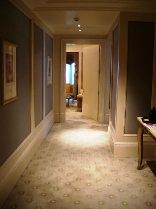 Presidential Suite - Zimmerflur Emirates Palace Mandarin Oriental