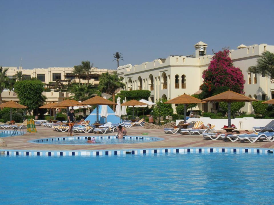 Poolansicht Charmillion Club Resort