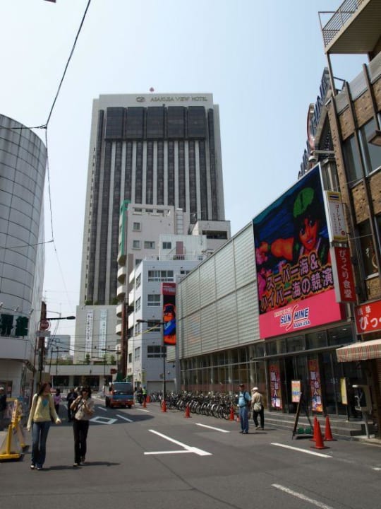 Hotel aus einer Seitenstraße Asakusa View Hotel