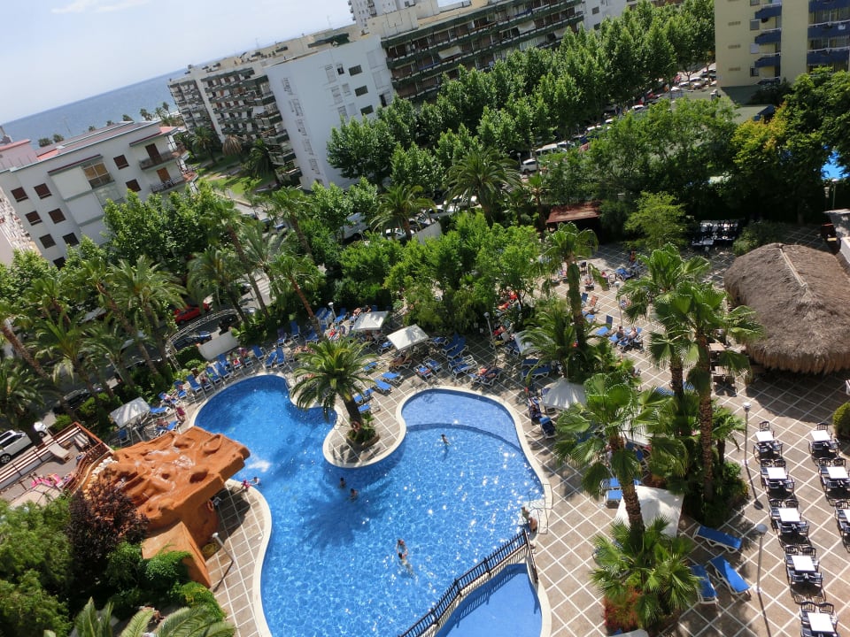 Poolbereich Hotel H10 Salou Princess
