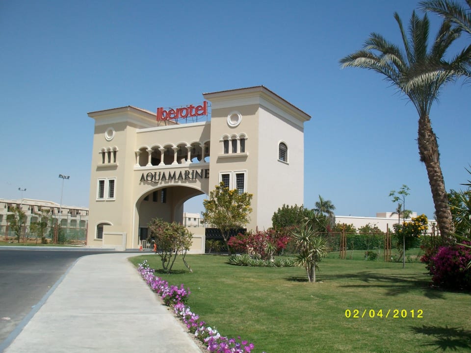 Aussenansicht vom Hotel  JAZ Aquamarine Resort