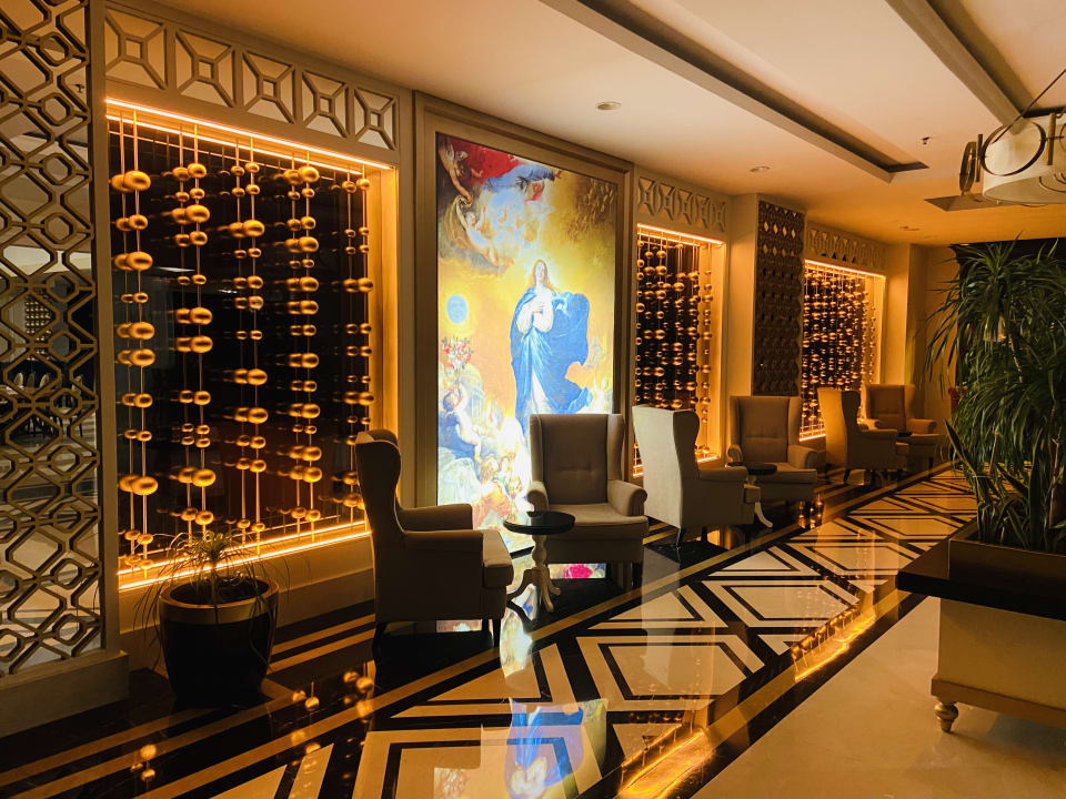 Lobby Mary Hotel Side