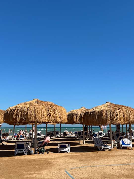 Strand Rewaya Majestic Resort