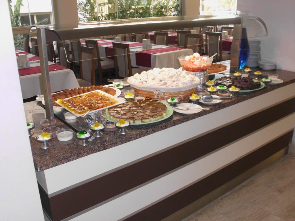 Lecker Batihan Beach Resort & Spa