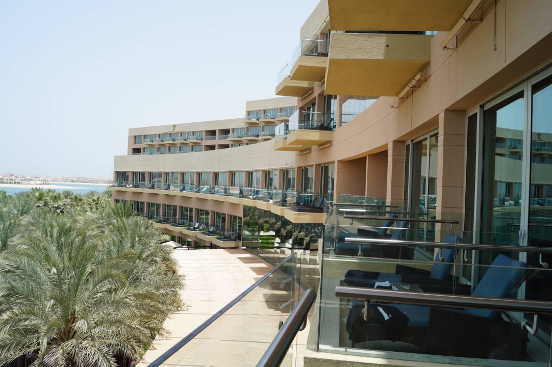 Seitlicher Balkonblick Rixos The Palm Hotel & Suites