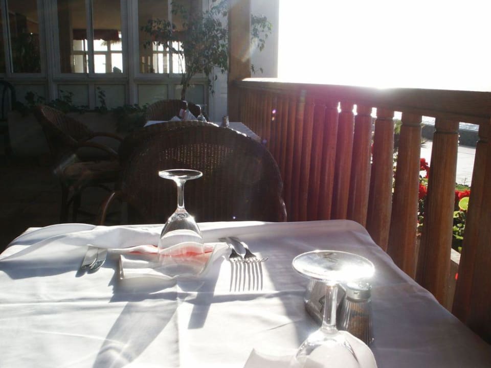Abenstimmung auf der Restaurantterrasse Melia La Palma Hotel