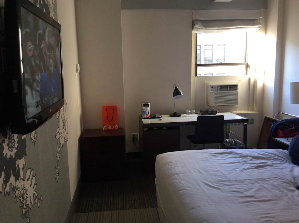 Zimmer Stewart Hotel