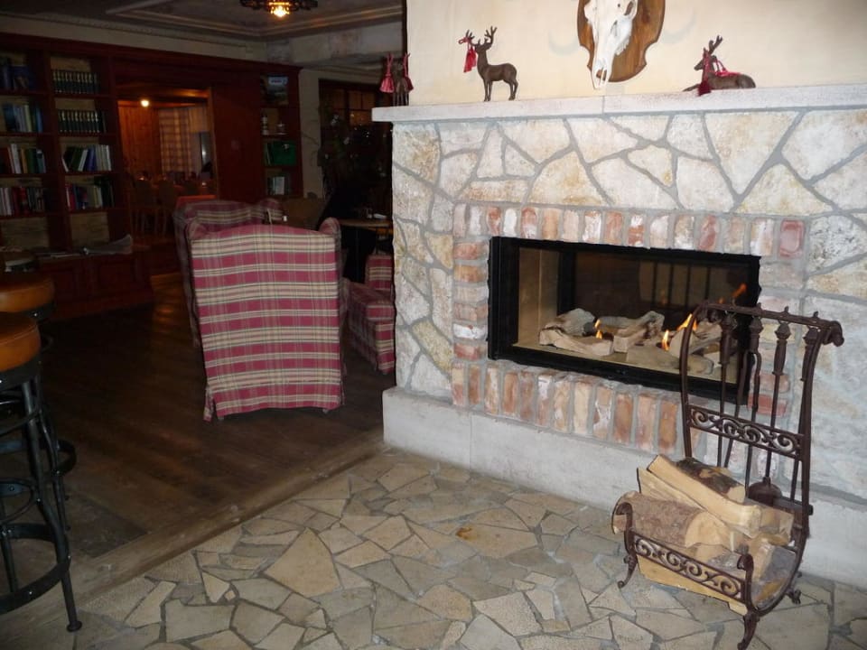Kamin in der Bar Hotel Tanneck