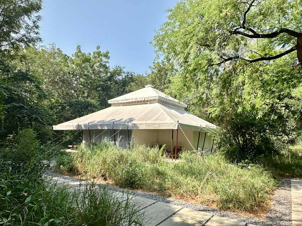 Außenansicht Hotel Aman-I-Khás