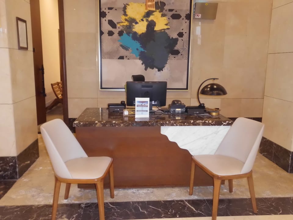 Lobby Millennium Resort Salalah