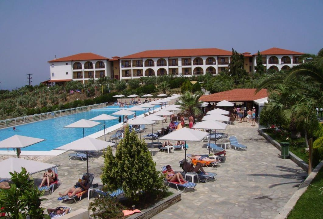 Hotel Pool Akrathos Beach Hotel