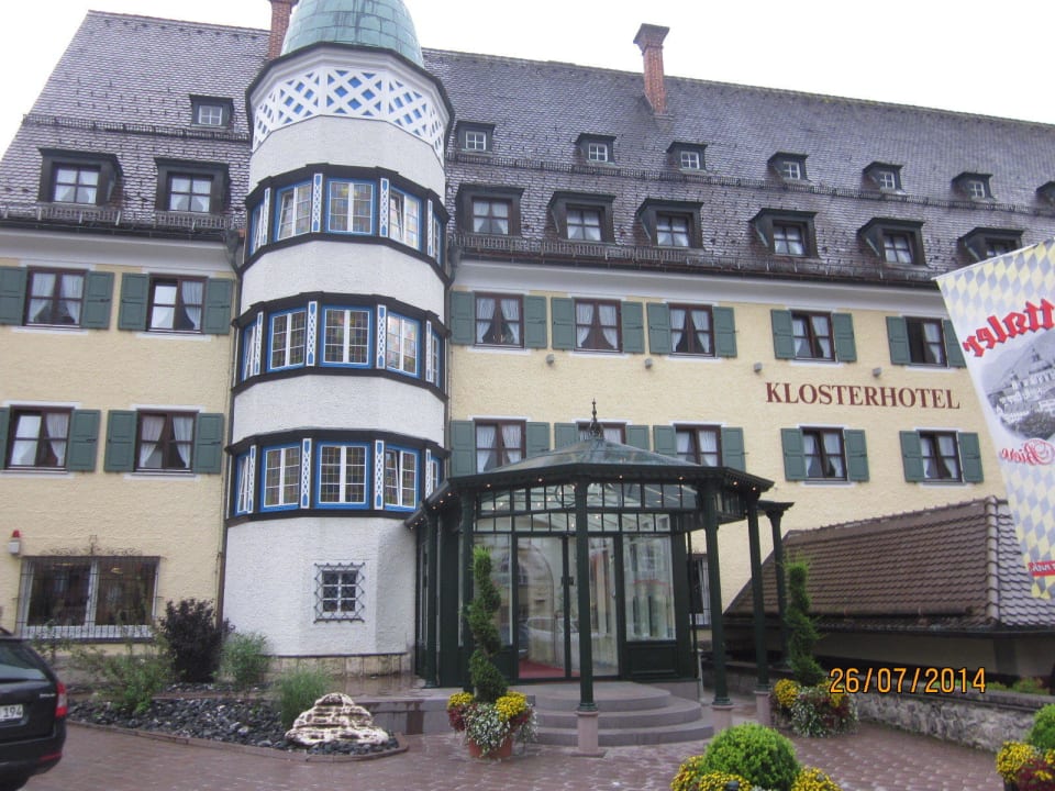 Hoteleingang Klosterhotel Ludwig der Bayer