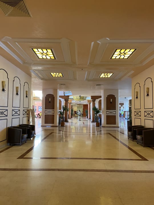 Lobby DIT Majestic Beach Resort
