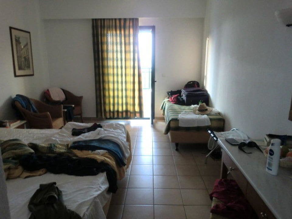 Geräumige Zimmer im Bungalow TUI SUNEO Chrissi Amoudia