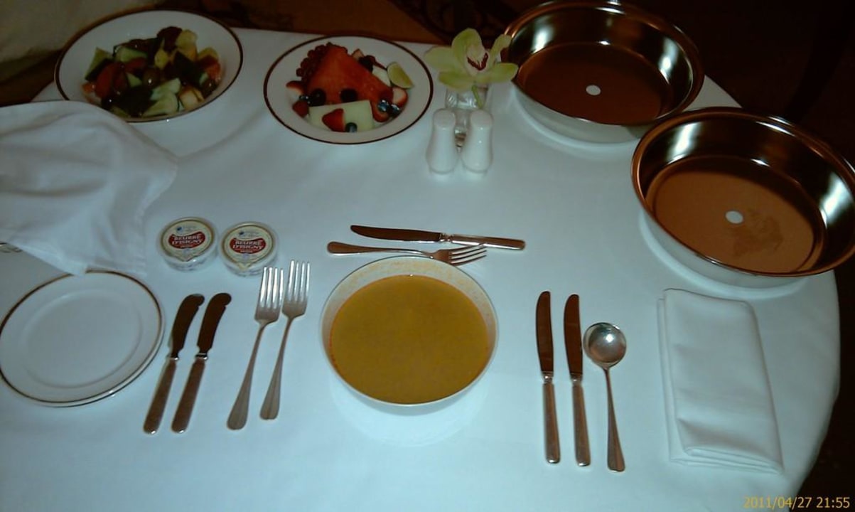 Roomservice Grand Hyatt Dubai