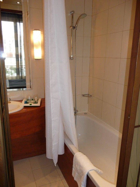 Badezimmer Holiday Inn Paris Gare de Lyon Bastille